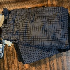 Black & Gray Ski / Snow pants EUC worn once.